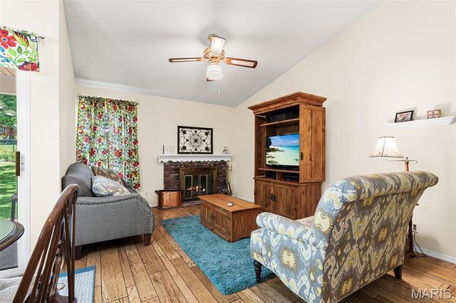 7207 Emerald Hill Court, St Louis, MO 63129