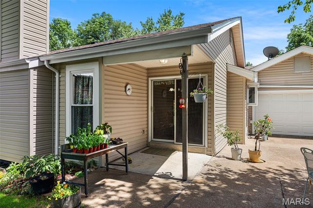 7207 Emerald Hill Court, St Louis, MO 63129