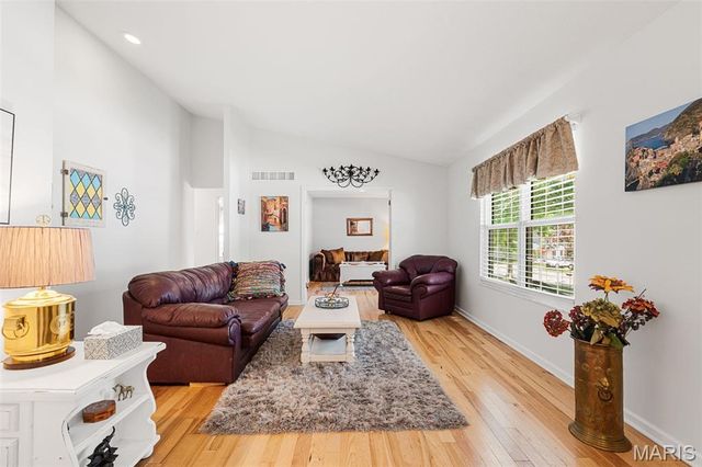 7207 Emerald Hill Court, St Louis, MO 63129