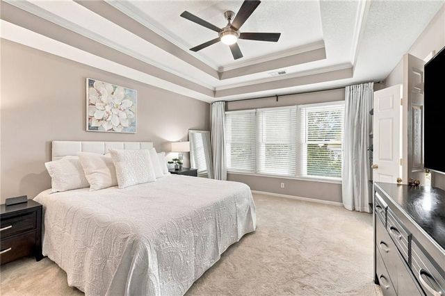 13221 W 126th Place, Overland Park, KS 66213