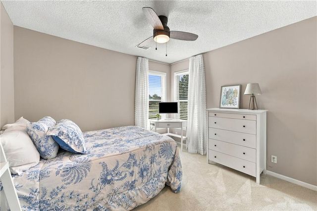 13221 W 126th Place, Overland Park, KS 66213