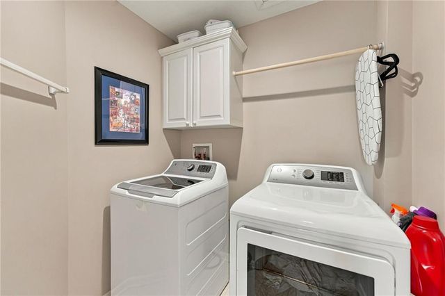 13221 W 126th Place, Overland Park, KS 66213