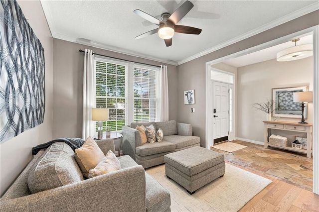 13221 W 126th Place, Overland Park, KS 66213