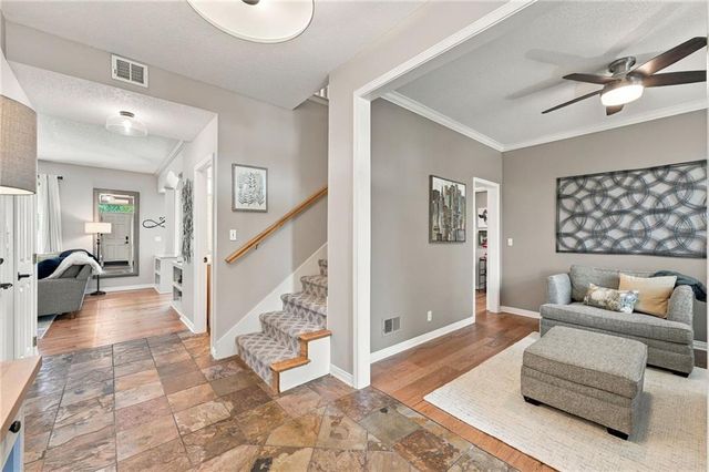 13221 W 126th Place, Overland Park, KS 66213