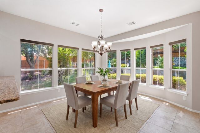 708 Hackberry Ridge Drive, Mckinney, TX 75072