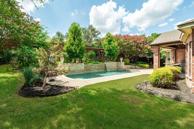 708 Hackberry Ridge Drive, Mckinney, TX 75072