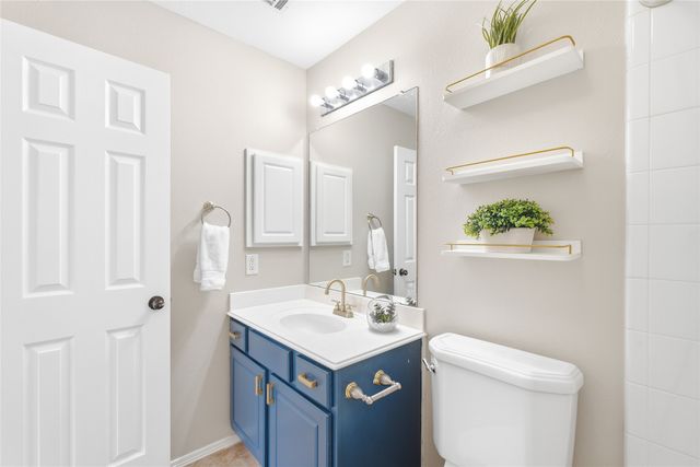 708 Hackberry Ridge Drive, Mckinney, TX 75072