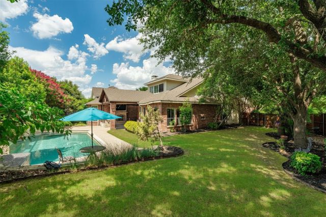 708 Hackberry Ridge Drive, Mckinney, TX 75072