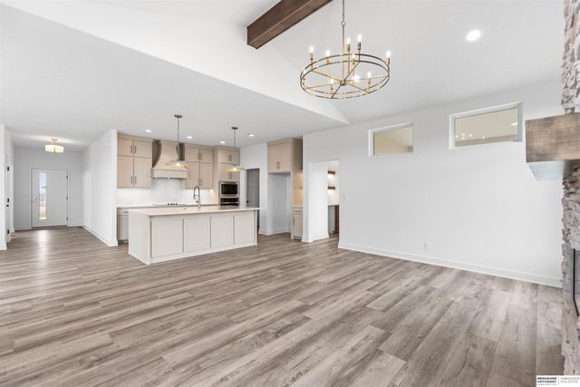 10305 Prospect Street, Papillion, NE 68046