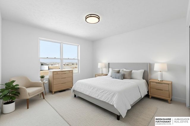 10305 Prospect Street, Papillion, NE 68046
