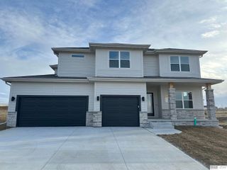 10305 Prospect Street, Papillion, NE 68046