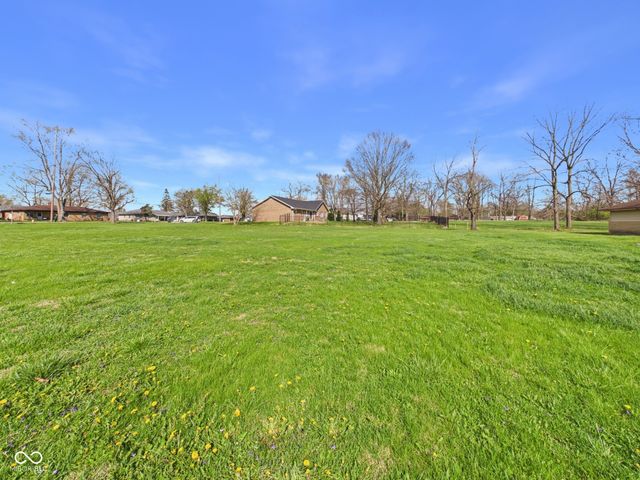 1925 Lindberg Road, Anderson, IN 46012