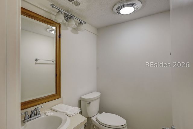 10 Lighthouse Rd Apt 455, Hilton Head Island, SC 29928