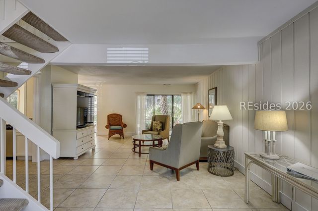 10 Lighthouse Rd Apt 455, Hilton Head Island, SC 29928