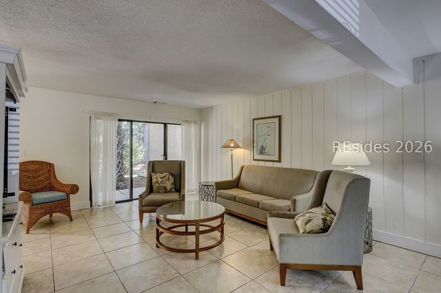 10 Lighthouse Rd Apt 455, Hilton Head Island, SC 29928