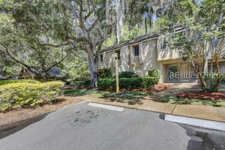 10 Lighthouse Rd Apt 455, Hilton Head Island, SC 29928
