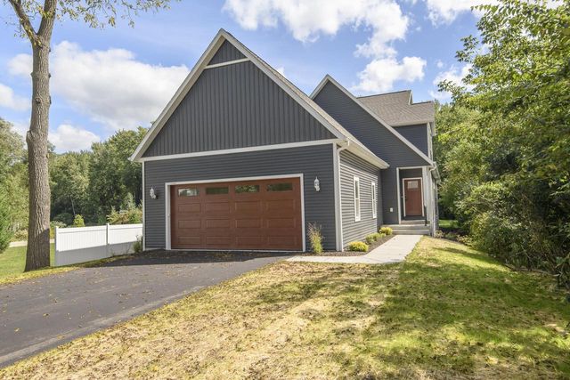 228 Evergreen STREET, Dousman, WI 53118