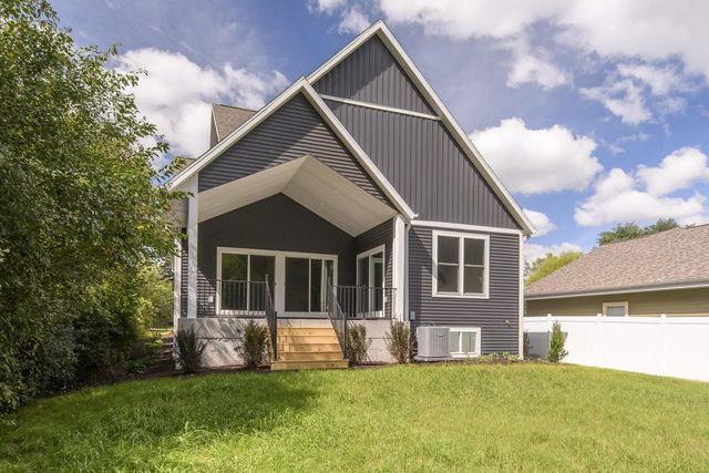 228 Evergreen STREET, Dousman, WI 53118