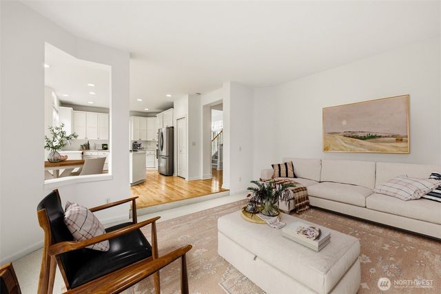 2005 NE 35th Place, Renton, WA 98056