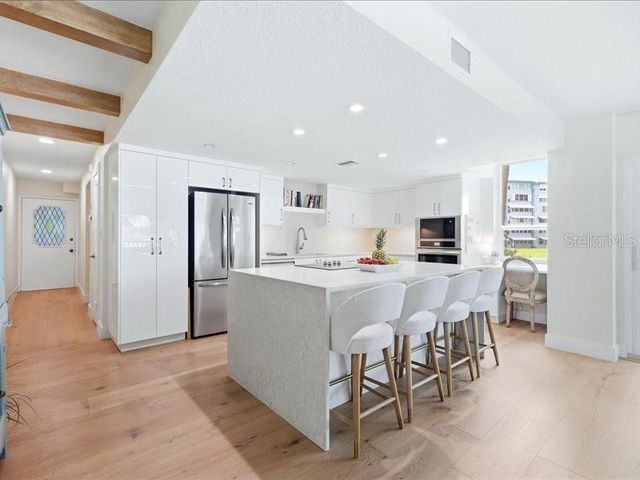 1848 SHORE DRIVE S 101, South Pasadena, FL 33707