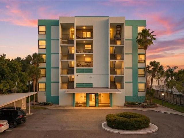 1848 SHORE DRIVE S 101, South Pasadena, FL 33707