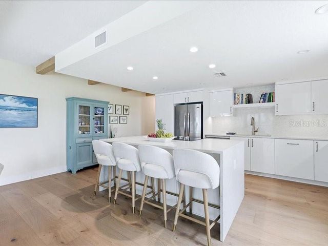 1848 SHORE DRIVE S 101, South Pasadena, FL 33707