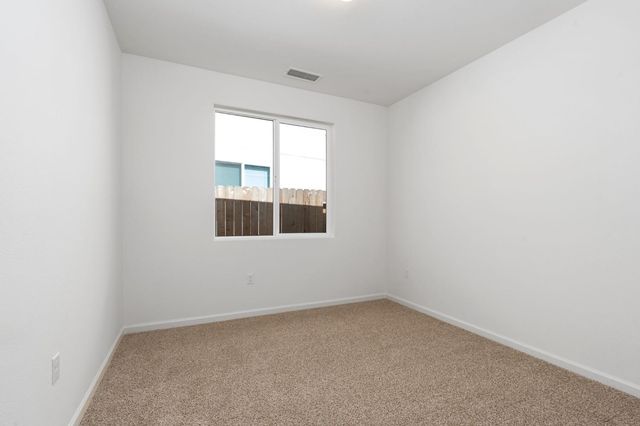 1237 Cathedral Court S, Madera, CA 93636