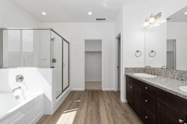 1237 Cathedral Court S, Madera, CA 93636