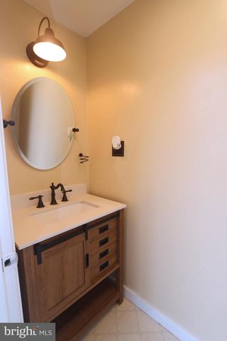 1012 WELLS ST, Conshohocken, PA 19428