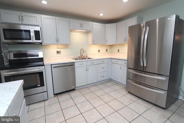 1012 WELLS ST, Conshohocken, PA 19428