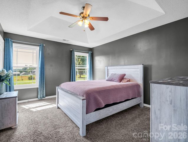 169 Oak Brook Lane, Gaffney, SC 29341
