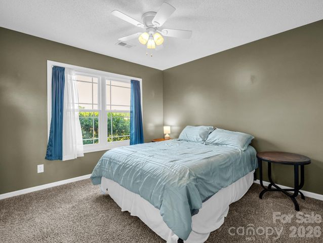 169 Oak Brook Lane, Gaffney, SC 29341