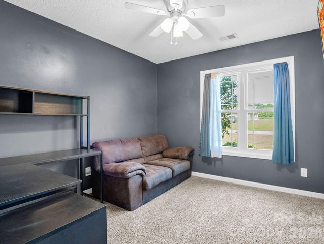 169 Oak Brook Lane, Gaffney, SC 29341