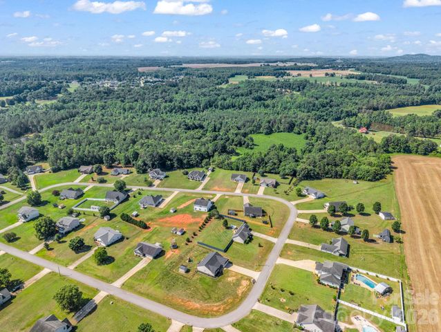 169 Oak Brook Lane, Gaffney, SC 29341