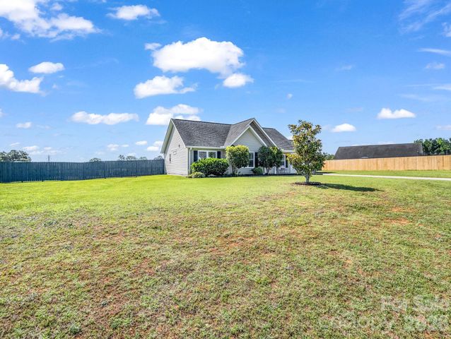 169 Oak Brook Lane, Gaffney, SC 29341