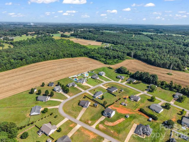 169 Oak Brook Lane, Gaffney, SC 29341