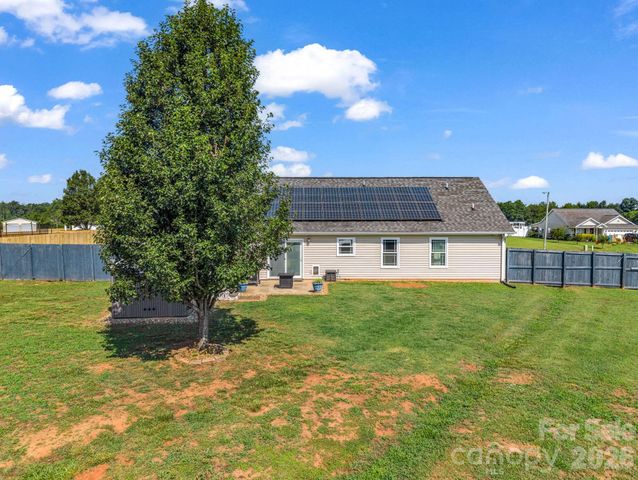 169 Oak Brook Lane, Gaffney, SC 29341