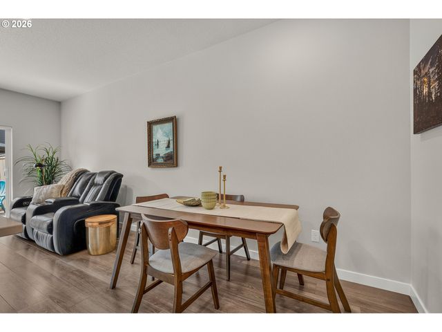 3131 S LINDEN St, Cornelius, OR 97113