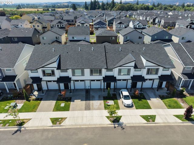 3131 S LINDEN St, Cornelius, OR 97113