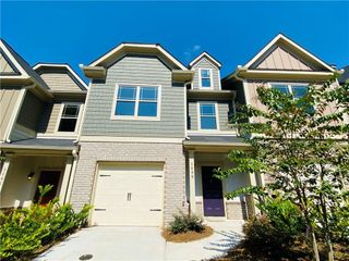 1099 North Village Drive, Decatur, GA 30032