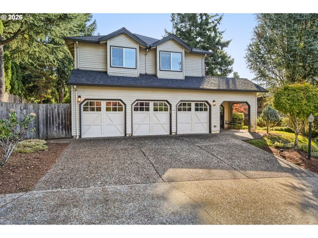 14232 MEADOW GRASS St, Lake Oswego, OR 97035
