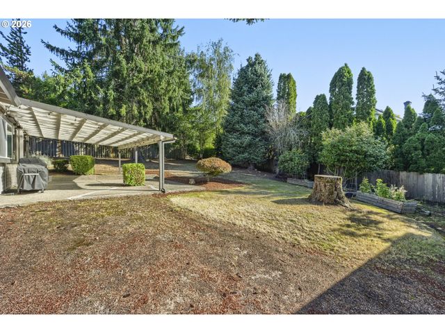 14232 MEADOW GRASS St, Lake Oswego, OR 97035