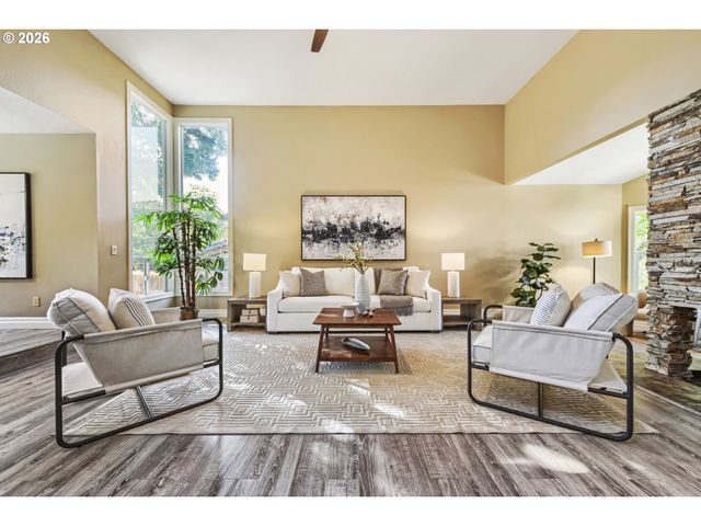 14232 MEADOW GRASS St, Lake Oswego, OR 97035
