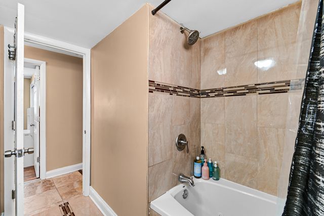 287 Bensley Avenue, Calumet City, IL 60409