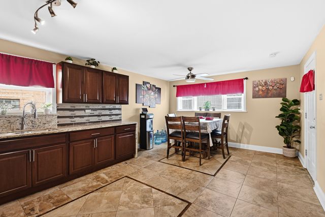 287 Bensley Avenue, Calumet City, IL 60409