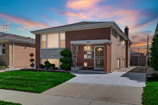 287 Bensley Avenue, Calumet City, IL 60409