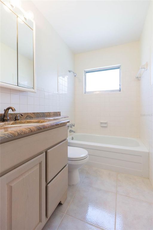 Image 13 of property listing at 4524 PICADILLY STREET, Tampa, FL 33634