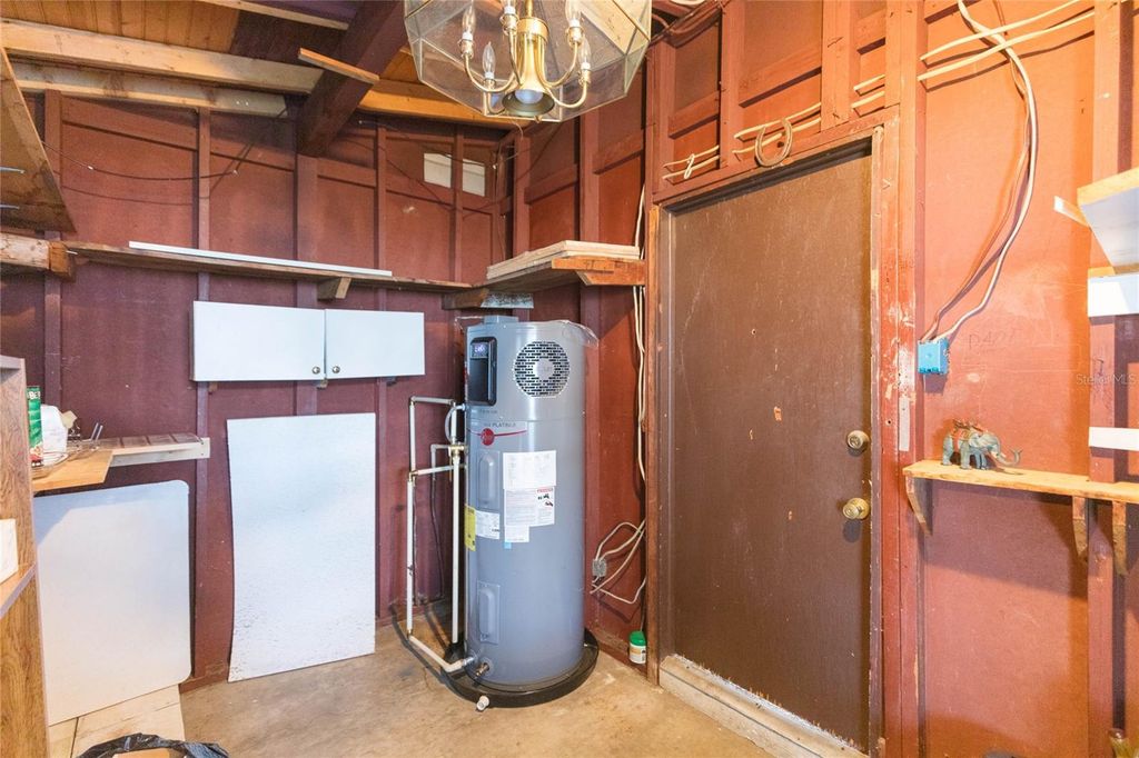 Image 19 of property listing at 4524 PICADILLY STREET, Tampa, FL 33634