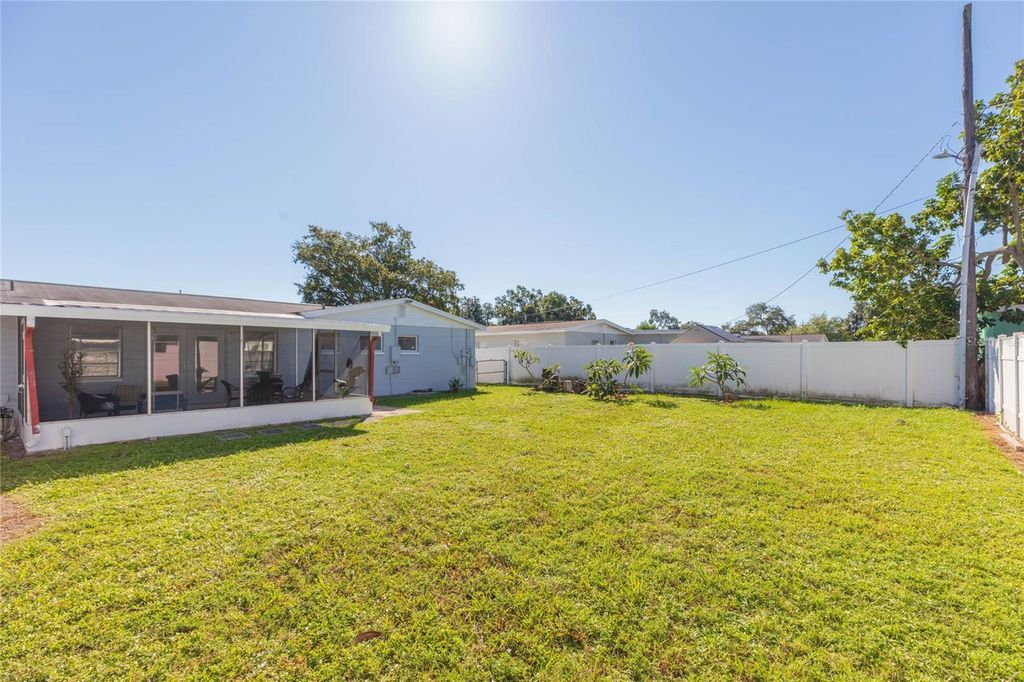 Image 26 of property listing at 4524 PICADILLY STREET, Tampa, FL 33634