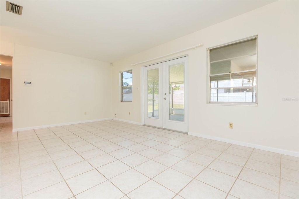 Image 9 of property listing at 4524 PICADILLY STREET, Tampa, FL 33634